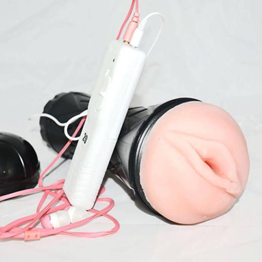 BLOWJOB VIBRATING MASTARBATION  WITH VOICE AND REAL SKIN